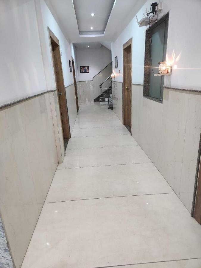 Hotel Ambe Inn By Ambience Delhi Igi Airport 뉴델리 외부 사진