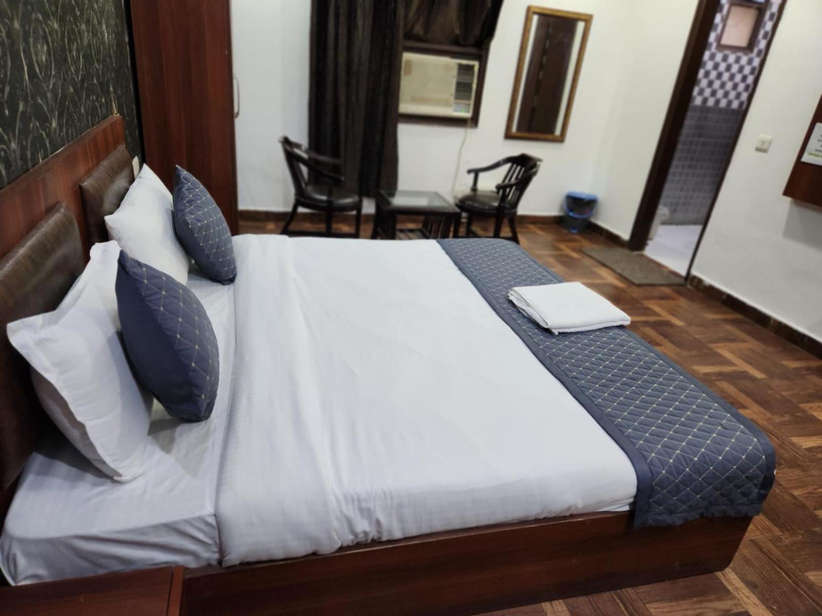 Hotel Ambe Inn By Ambience Delhi Igi Airport 뉴델리 외부 사진